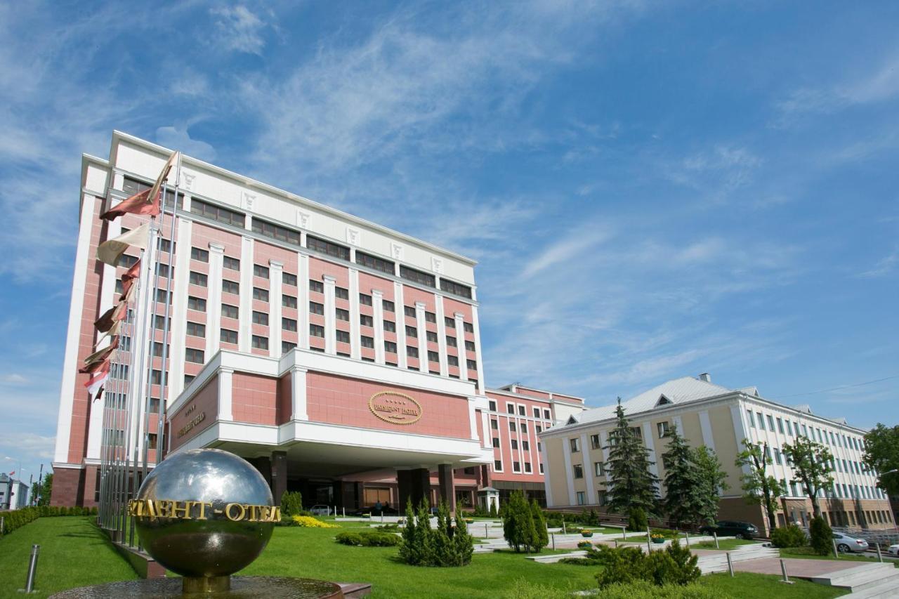 President Hotel Minsk Exterior photo University campus